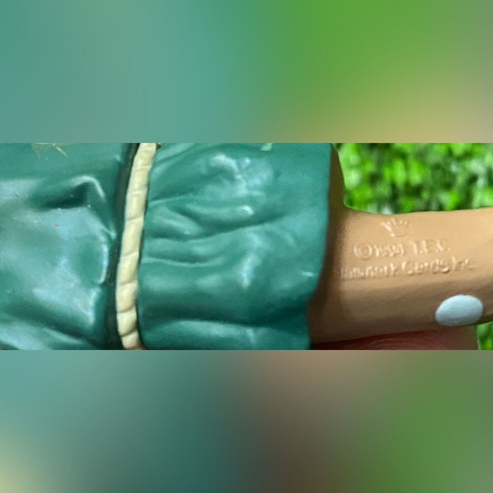 Hallmark Keepsake Scarecrow Ornament - Picture 3 of 3